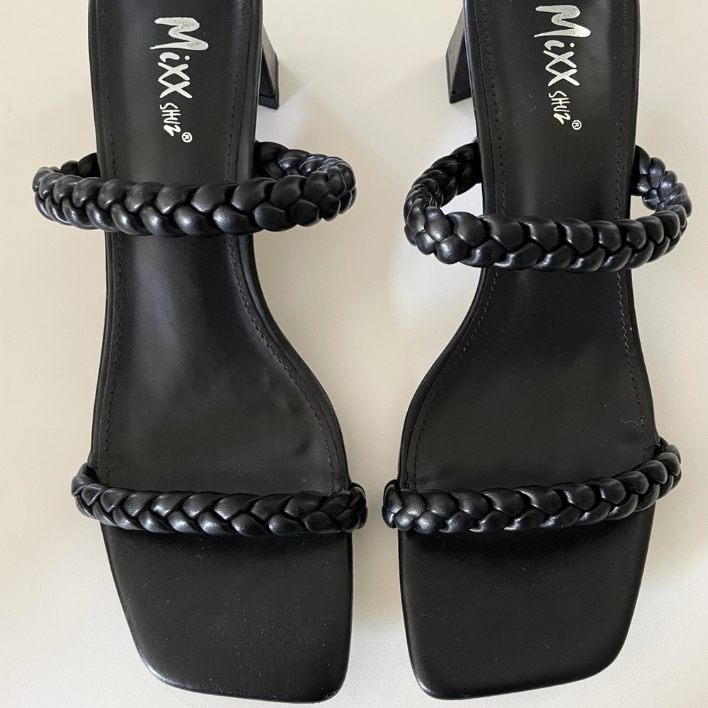 Braided Heel (BRAND NEW)